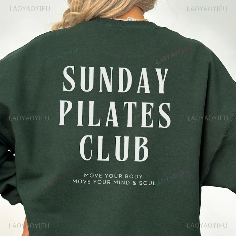 Pilates Club Hoodie – Unisex Katoenen Sweater met Rugprint
