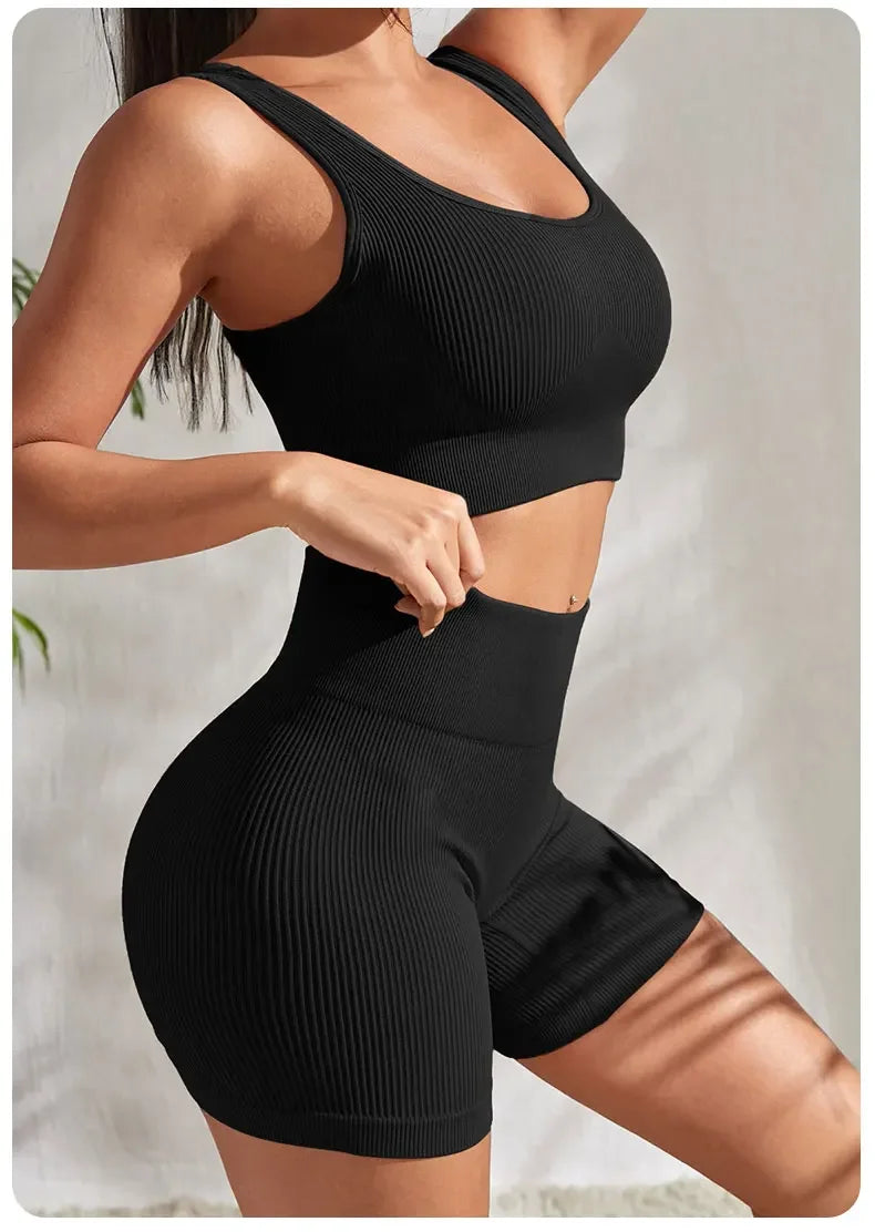 Yogaleven Geribd Set – Crop Top & High Waist Short