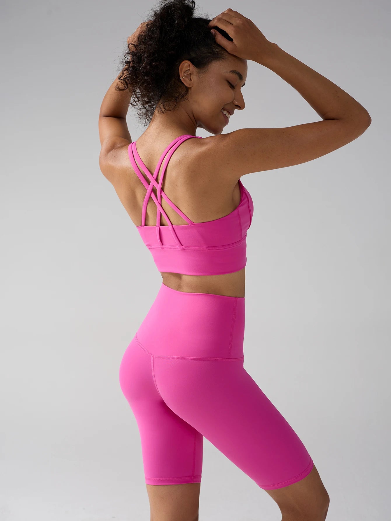 Yogaleven Shorts Set – Cross BH & Shorts Pilates