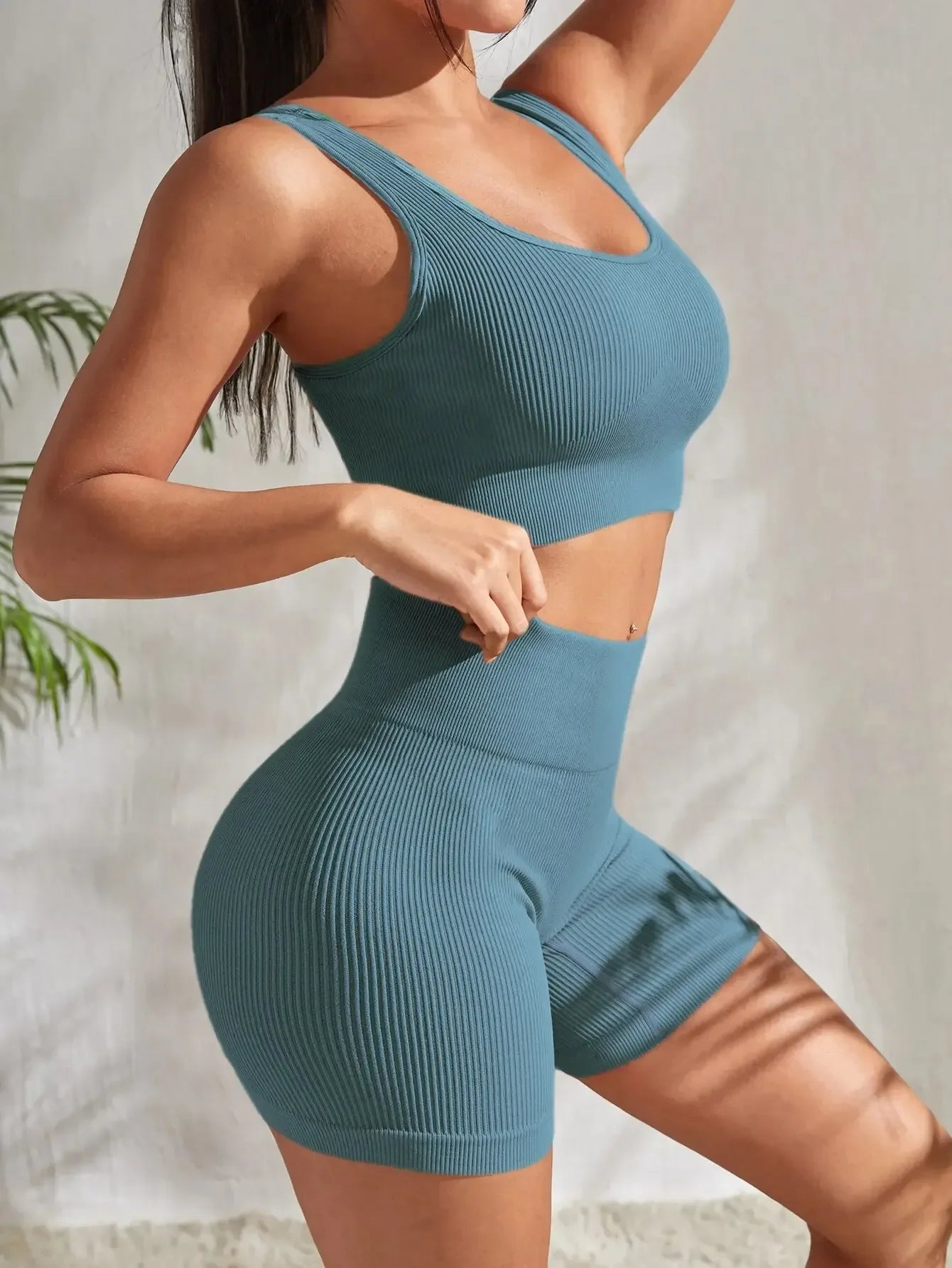 Yogaleven Geribd Set – Crop Top & High Waist Short